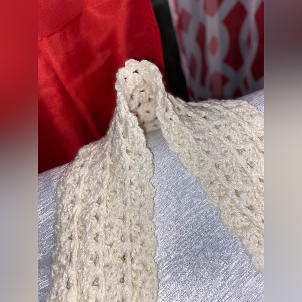 White Scarf - Picture 3 of 4